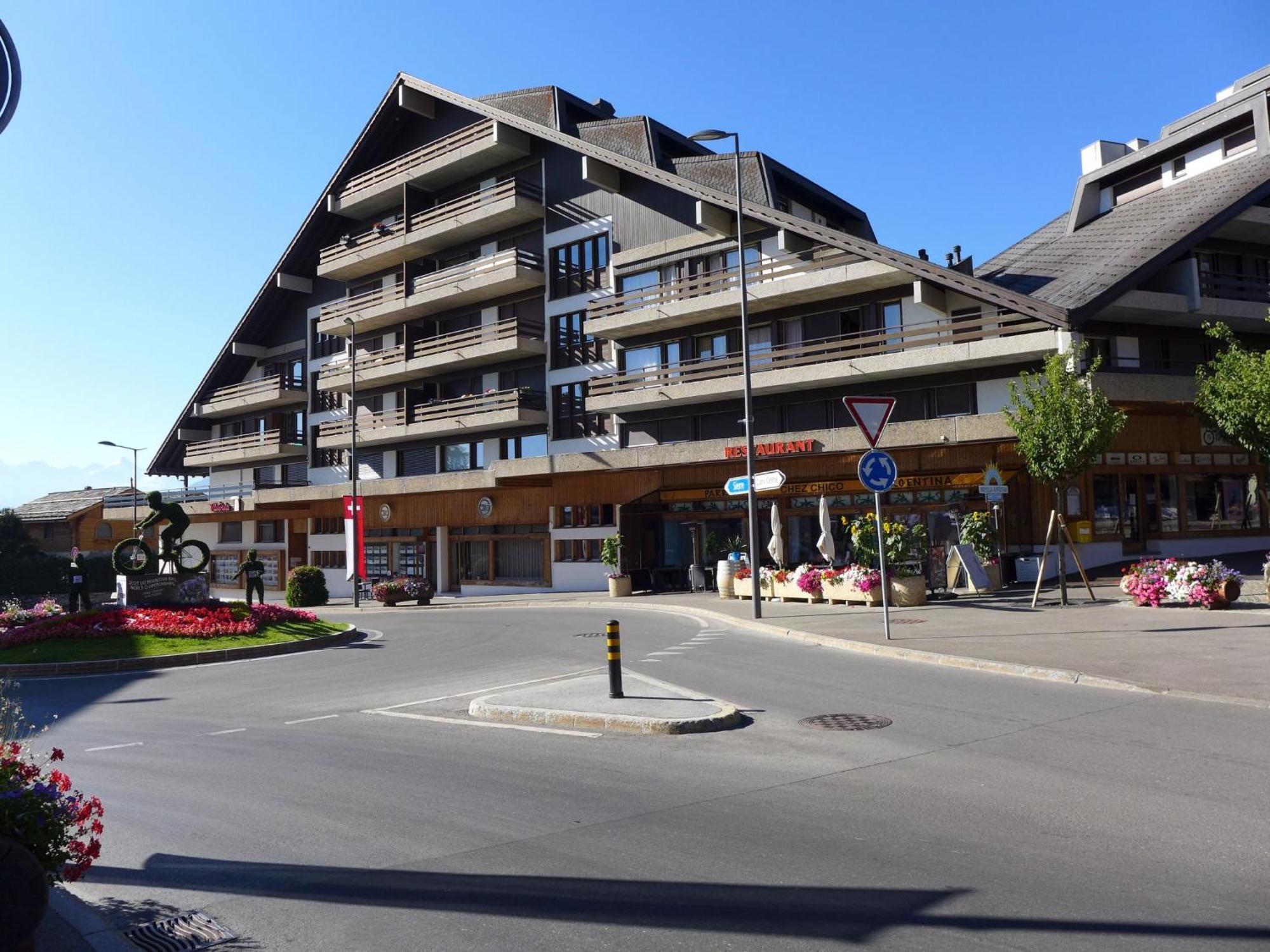 Apartment Victoria A-B-C-2 By Interhome كرانز مونتانا المظهر الخارجي الصورة